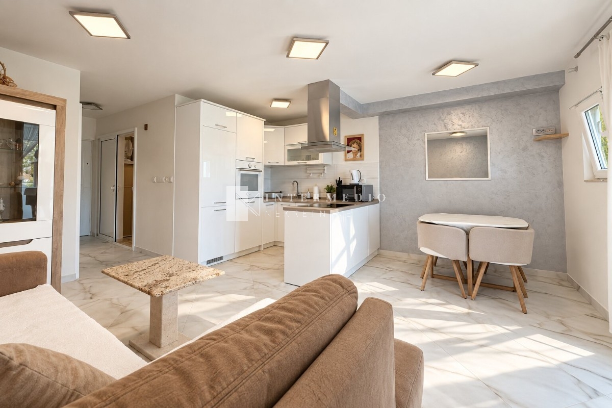 Prodaja stana u Bijeloj, Herceg Novi – 40 m², renoviran, pogled na more